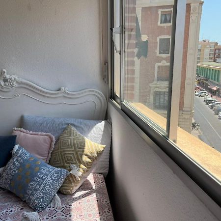 City Center Homestay Валенсия Экстерьер фото