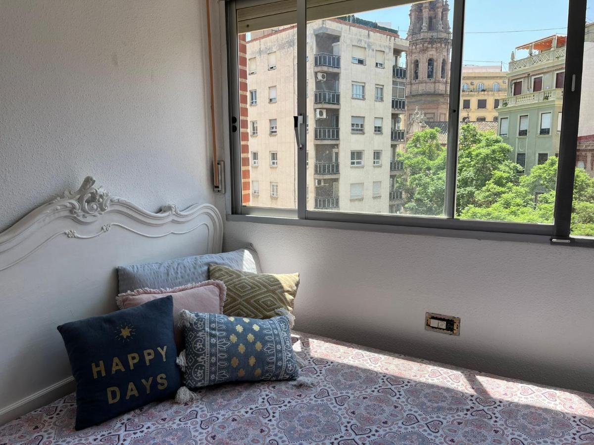 City Center Homestay Валенсия Экстерьер фото