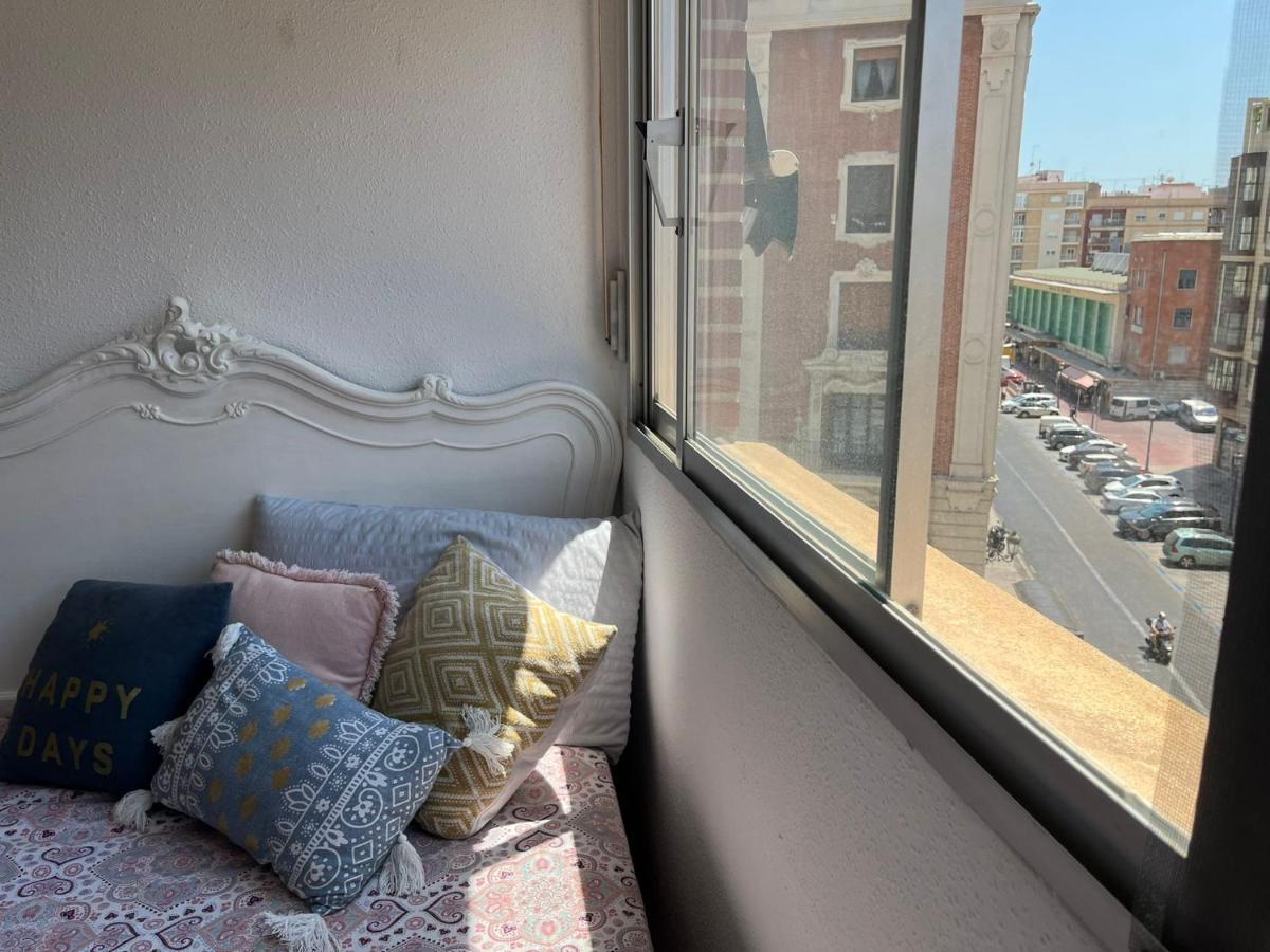 City Center Homestay Валенсия Экстерьер фото
