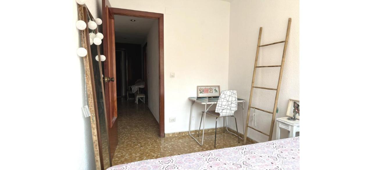 City Center Homestay Валенсия Экстерьер фото